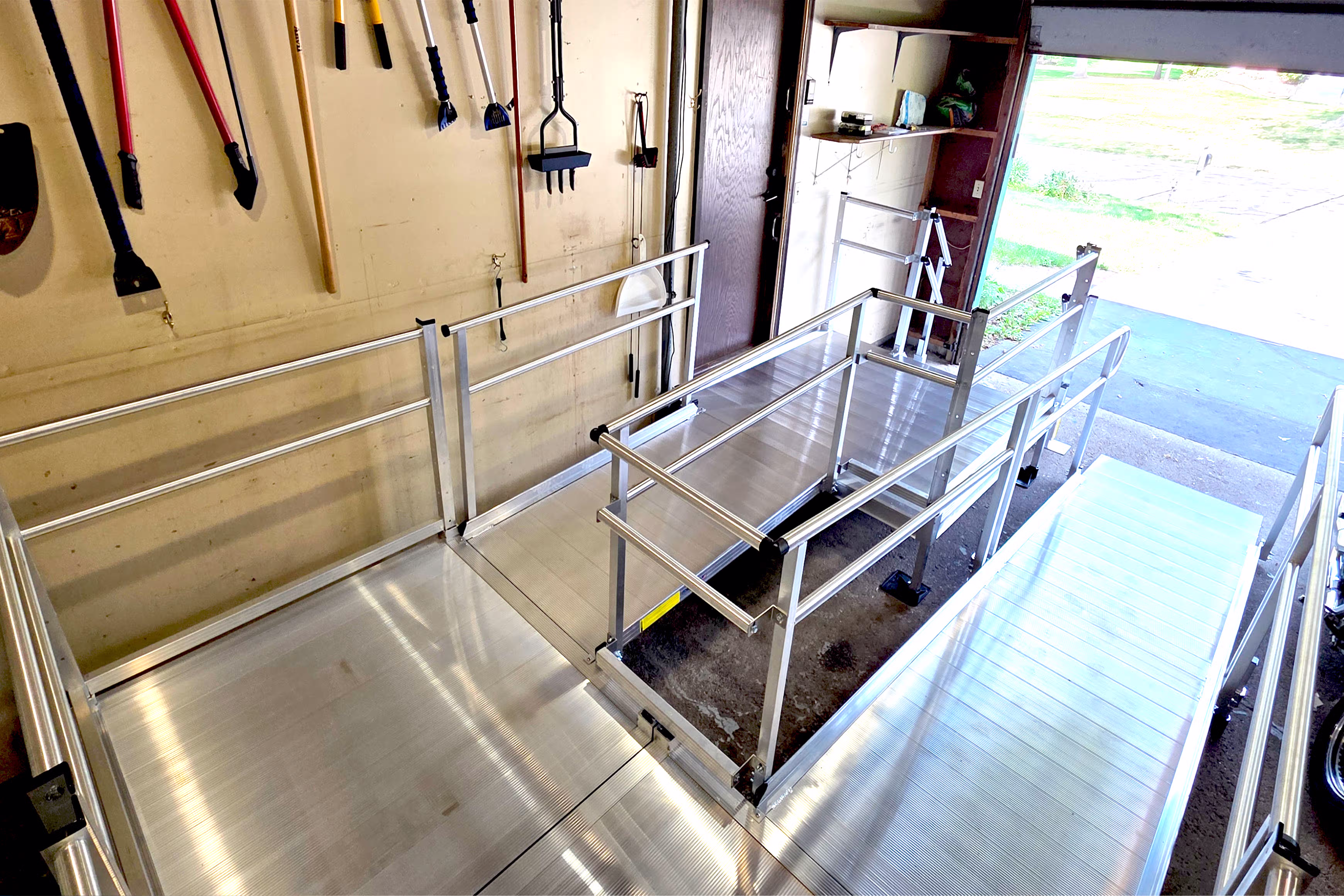 Bariatric-friendly furniture for residents in assisted living in Minnesota